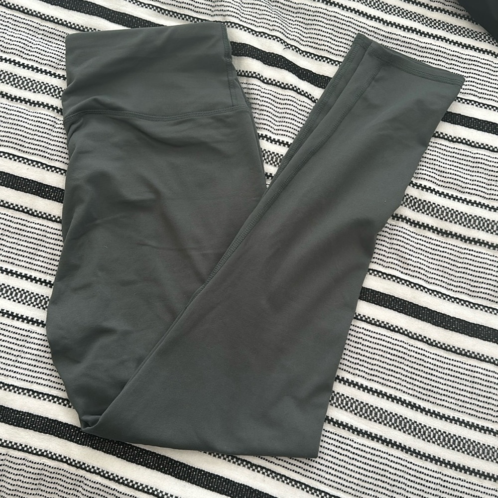 Maurice’s green leggings